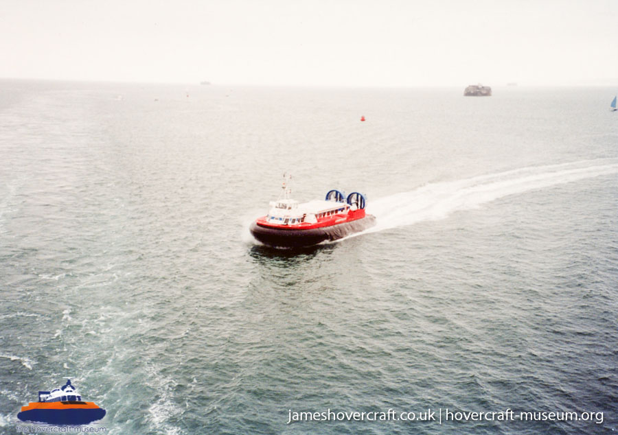 AP1-88 hovercraft promotional day by BHC -  (credit: The <a href='http://www.hovercraft-museum.org/' target='_blank'>Hovercraft Museum Trust</a>).